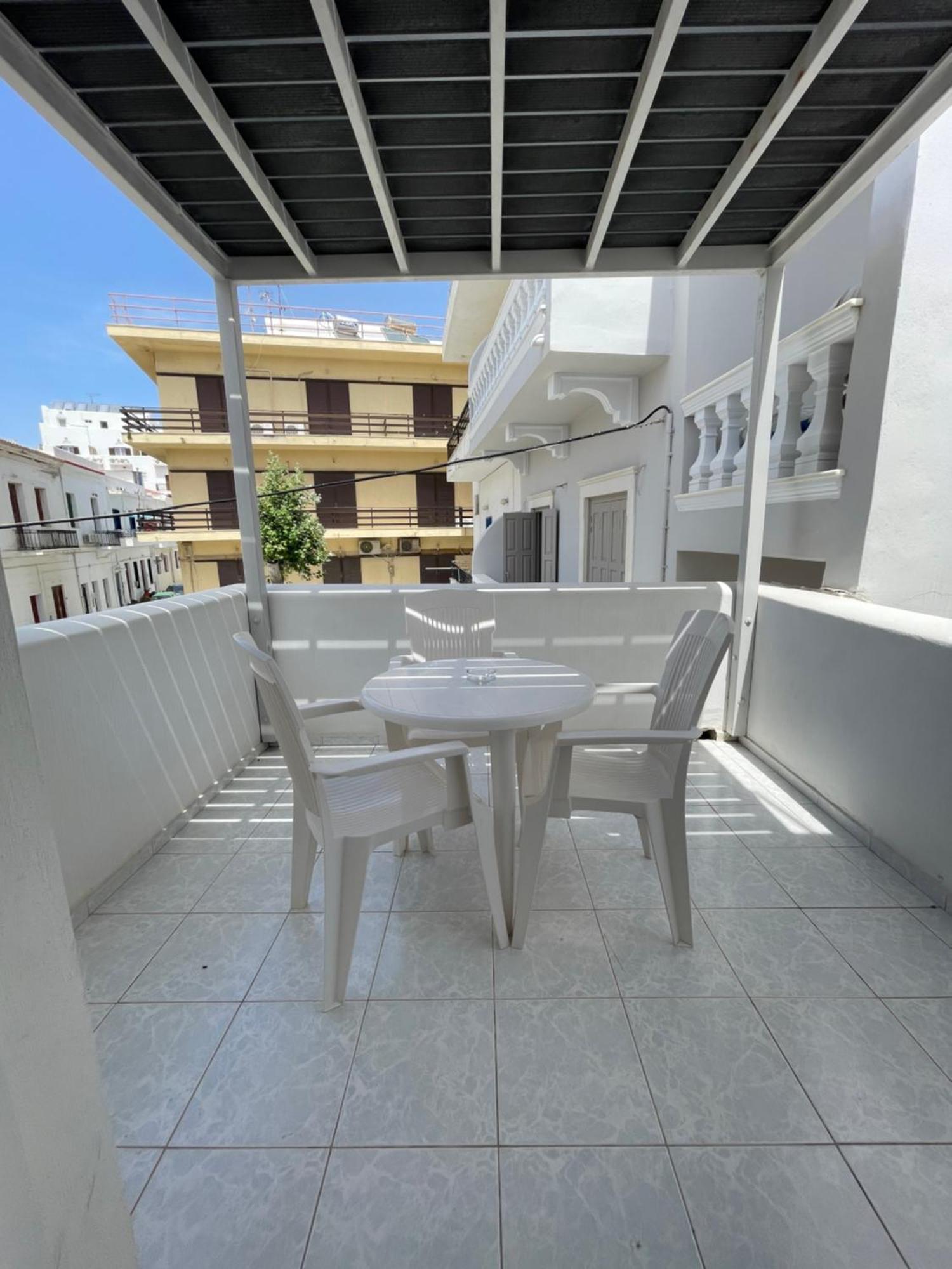 Manto Apartments Тинос Экстерьер фото