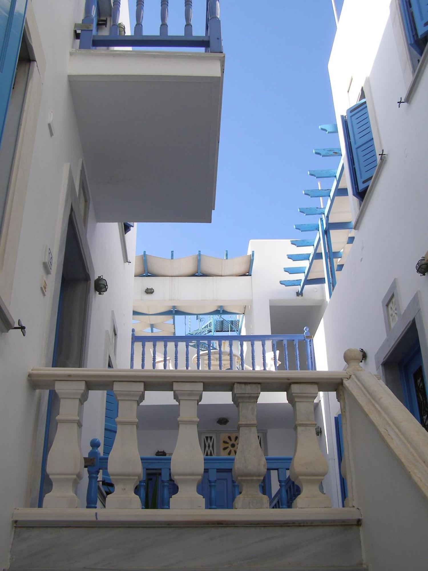Manto Apartments Тинос Экстерьер фото